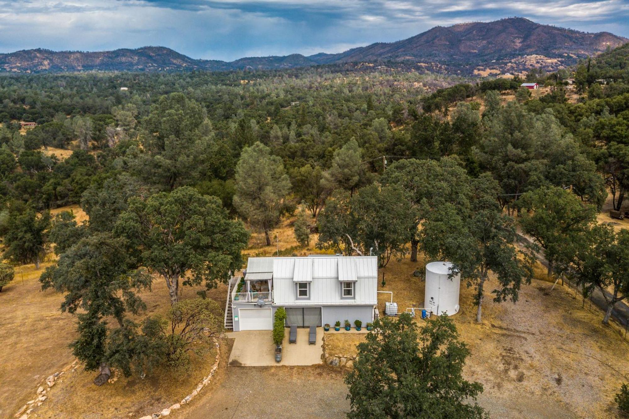 Mariposa Home Furnished Patio And Sierra Mtn Views Экстерьер фото